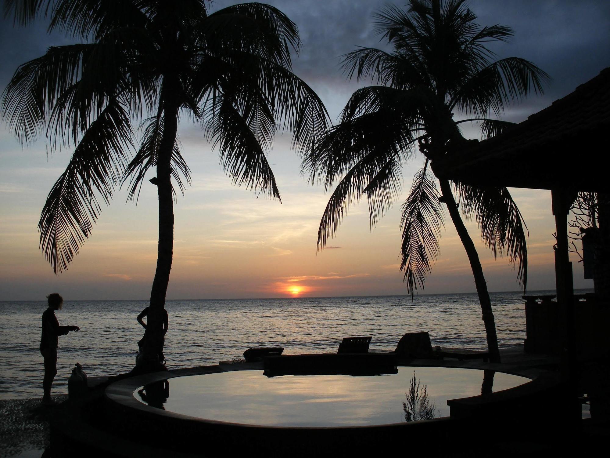 Paradise Palm Beach Bungalows And Dive Center Tulamben  Luaran gambar